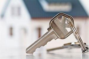 Keys with house